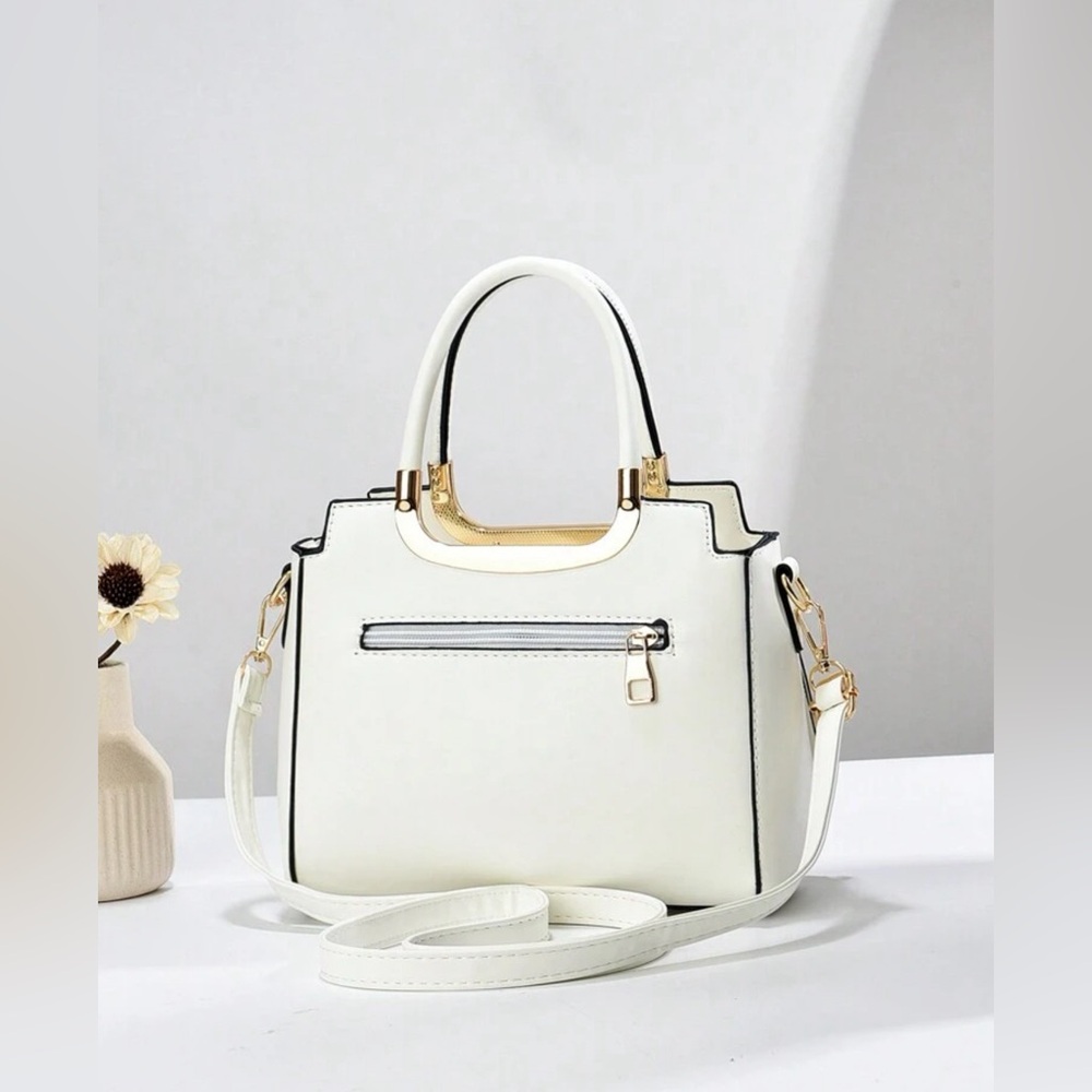 New Crocodile Print Bag, Purse - Picture 5 of 6
